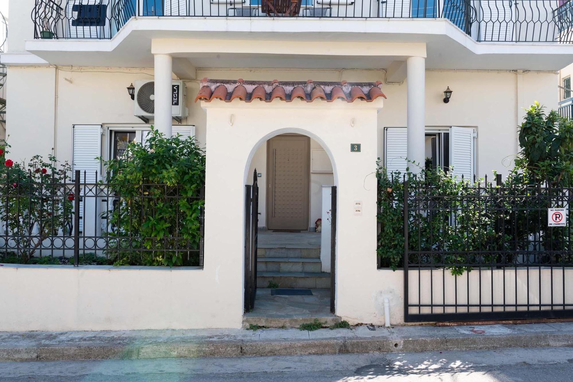 Private Spacious Apartment Ateny Zewnętrze zdjęcie
